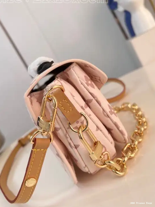 AAA Replica Ru VUITTON POCHETTE LOUIS WEST METIS EAST 0519